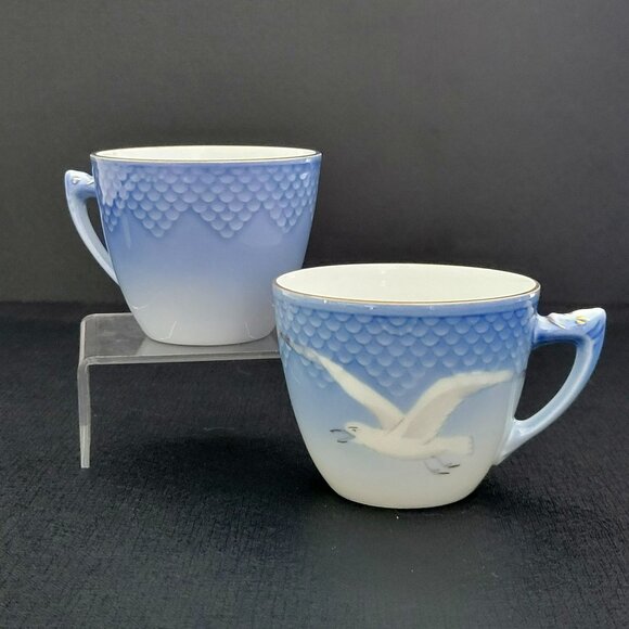 Vintage Bing & Grondahl Seagull Flat Cup Set Coastal Blue White Ombre Gold Trim - Picture 2 of 10